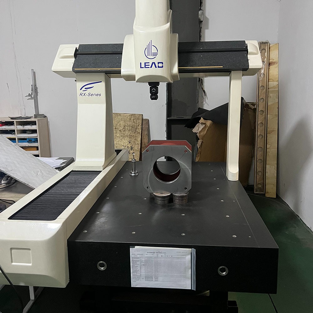 Three-dimensional machine